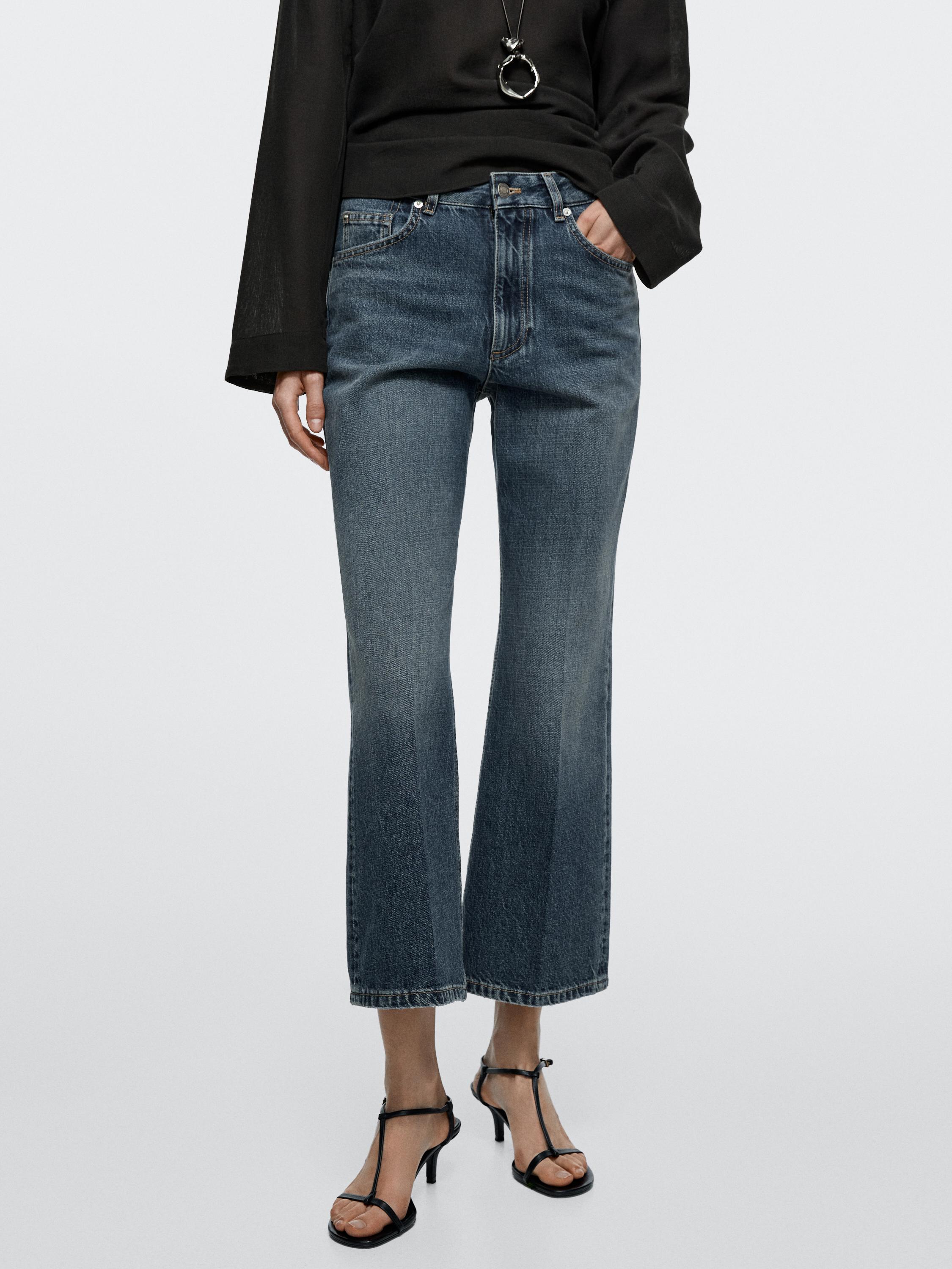 Mid-rise cropped flare fit jeans
